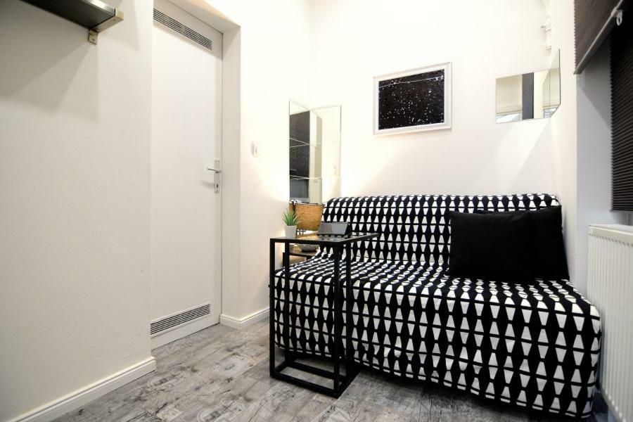 Lea Apartment - Free Parking In Front For 2 Cars Zagreb Bagian luar foto